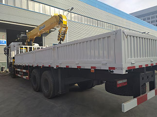 dongfeng xcmg 12ton truck mounted crane