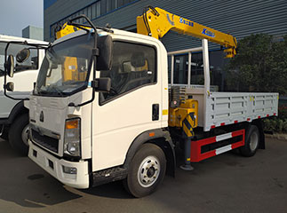 howo 3.2ton truck mounted crane