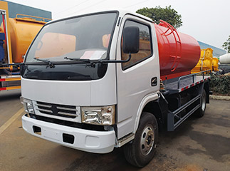 Dongfeng 5 m³sewage suction truck