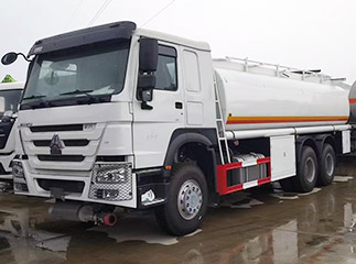 China factory HOWO 20 m³ fuel tanker truck price