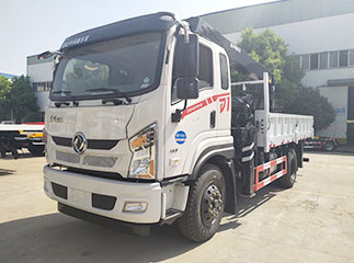 Dongfeng 8ton truck mounted crane