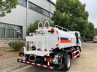 China Isuzu 3000l 5000L water tanker truck