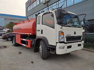 new HOWO 12000L  oil tank truck