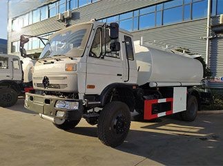 dongfeng 12m³ 10ton  loading capacity  oil  truck