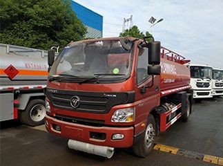 Foton 8000L oil tank truck sale in Africa