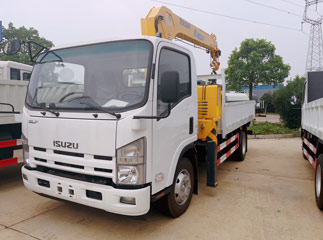 isuzu xcmg 5ton truck mounted crane