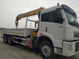 FAW XCMG 10ton truck mounted crane