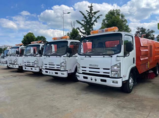 isuzu road sweeper truck