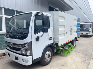 dongfeng road sweeper truck